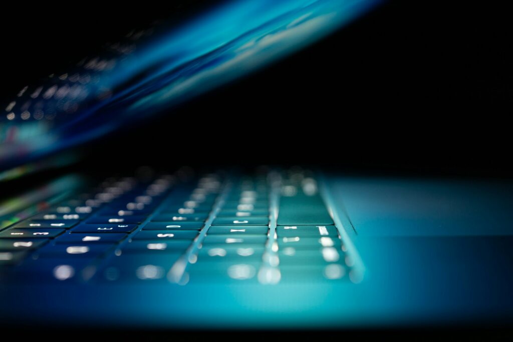 Illustration of a VPN encrypting online data and hiding a user’s IP address for improved privacy and security.